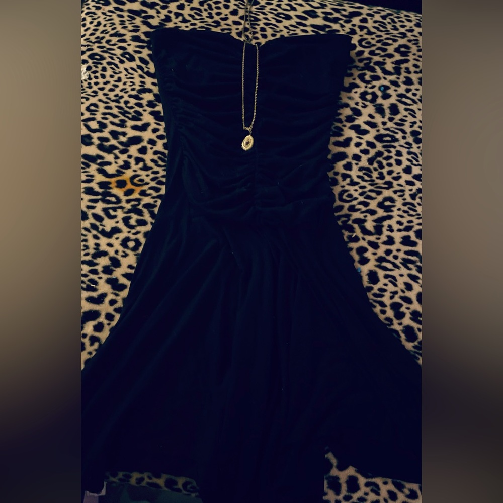 Guess black strapless dress